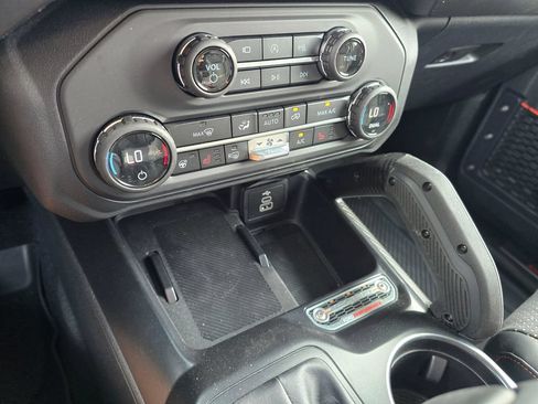 New 2026 Ford Bronco Raptor AWD/4WD image 21