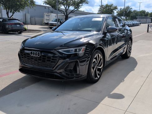 Used 2024 Audi Q8 e-tron Premium Plus w/ Premium Plus Package AWD/4WD image 5