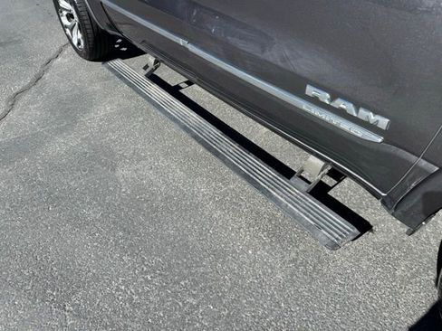 Used 2021 RAM 1500 Limited image 11