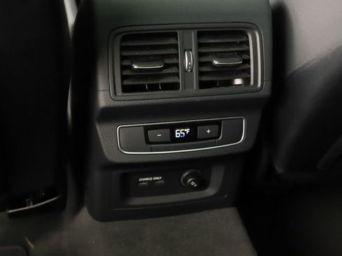 Used 2023 Audi Q5 2.0T Premium Plus w/ Premium Plus Package image 19