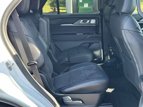 Used 2025 Ford Explorer ST w/ Sun And Sound Package AWD/4WD image 7