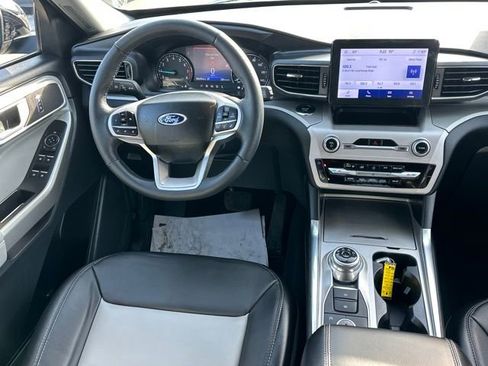 Used 2023 Ford Explorer XLT w/ Equipment Group 202A image 15