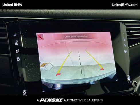 Used 2023 Jeep Wagoneer 4WD w/ Premium Group I image 9