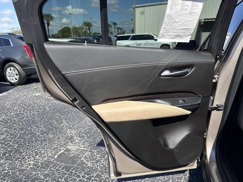 Certified 2024 Cadillac XT4 Premium Luxury w/ Active Safety Package FWD image 21