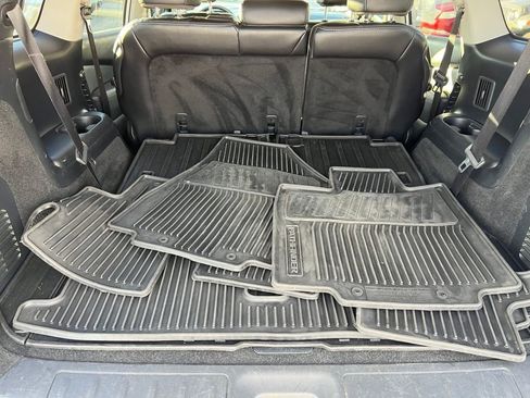 Used 2020 Nissan Pathfinder Platinum image 17