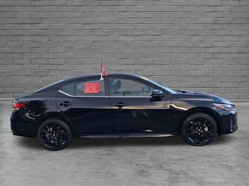 Used 2025 Nissan Sentra SR w/ Midnight Edition FWD image 13