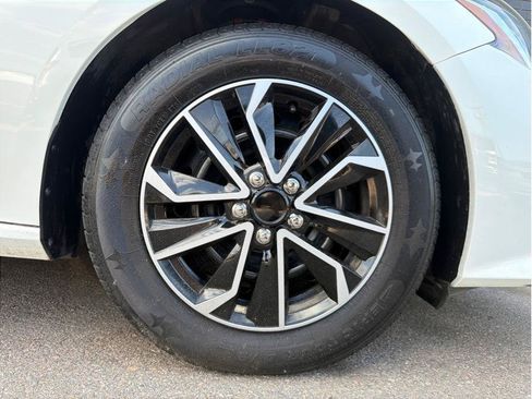 Used 2020 Nissan Altima 2.5 S FWD image 22