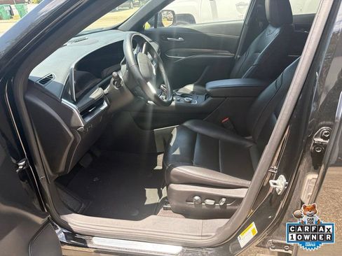 Used 2024 Cadillac XT4 Premium Luxury AWD/4WD image 3