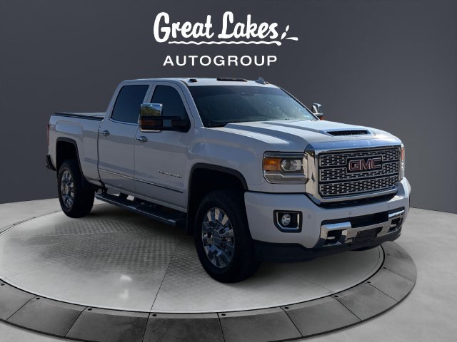 Used 2019 GMC Sierra 2500 Denali w/ Duramax Plus Package AWD/4WD image 7