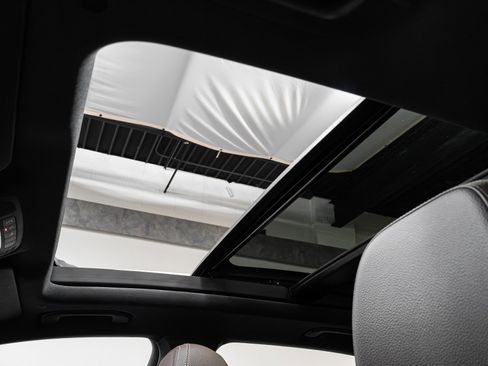 Used 2021 Mercedes-Benz GLE 350 4MATIC image 30