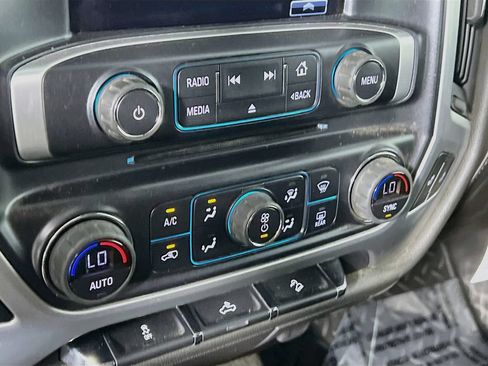 Certified 2017 GMC Sierra 1500 SLE w/ SLE Value Package AWD/4WD image 15