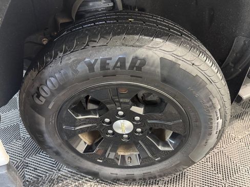 Used 2018 Chevrolet Silverado 1500 LT w/ All Star Edition AWD/4WD image 36