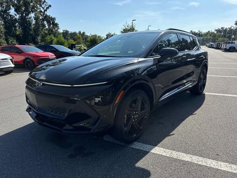 New 2025 Chevrolet Equinox EV RS image 7