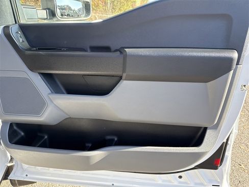 Used 2024 Ford F550 4x4 SuperCab Super Duty image 17