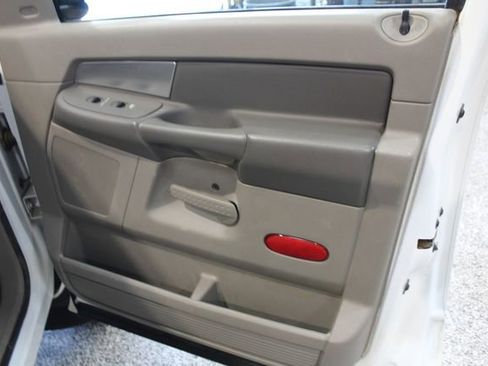 Used 2007 Dodge Ram 2500 Truck SLT image 24