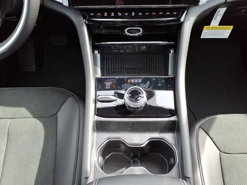 New 2026 Jeep Grand Cherokee Altitude AWD/4WD image 25