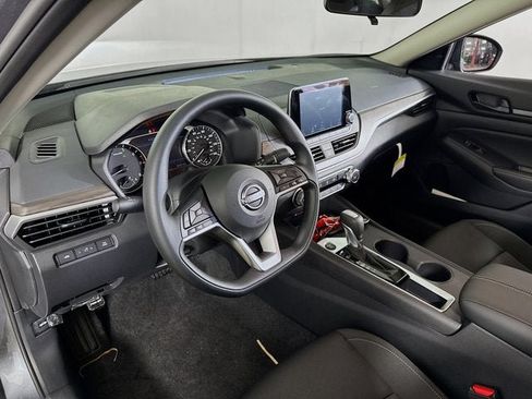 New 2026 Nissan Altima 2.5 SV FWD image 11