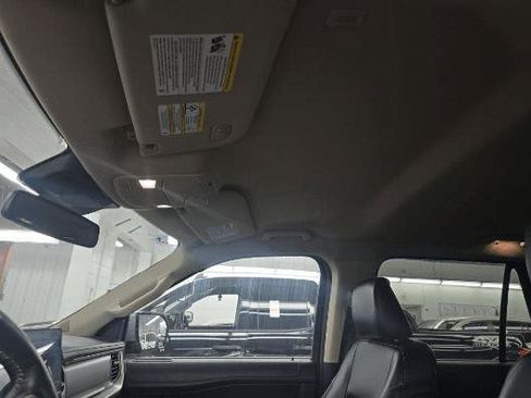 Used 2024 Ford Expedition Max XLT image 14