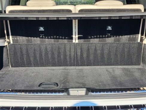 Used 2022 Mercedes-Benz GLS 450 4MATIC image 33