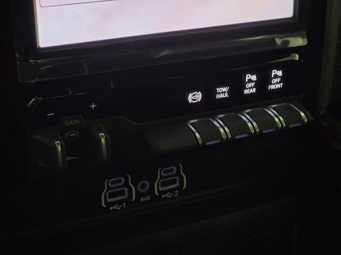 New 2026 RAM 2500 Laramie w/ Night Edition image 30