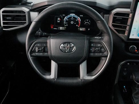 Used 2025 Toyota Tundra Limited image 26