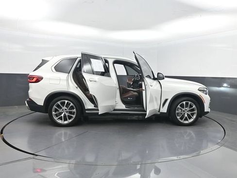 Used 2023 BMW X5 xDrive40i w/ Premium Package AWD/4WD image 41