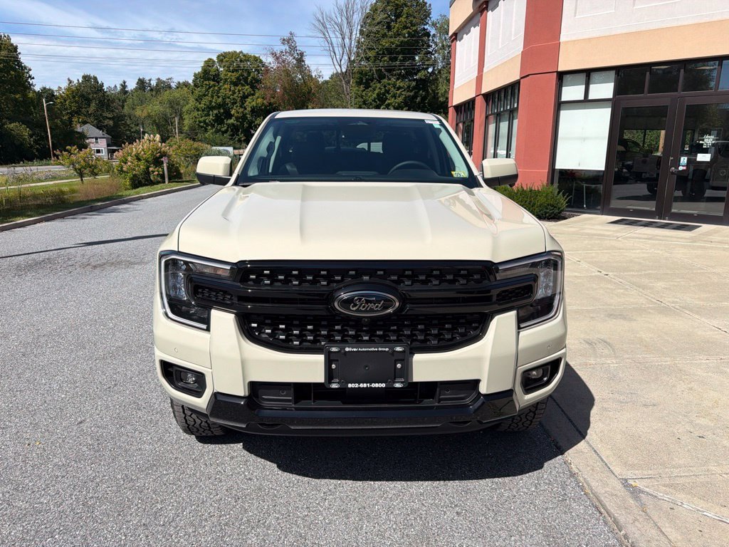 New 2026 Ford Ranger Lariat w/ Black Appearance Package AWD/4WD image 2