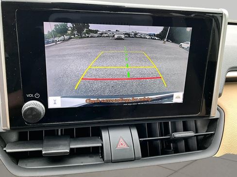 Used 2023 Toyota RAV4 XLE w/ Convenience Package FWD image 27