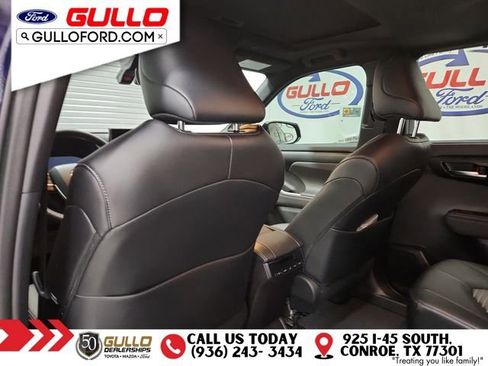 Used 2025 Toyota Highlander XSE image 16