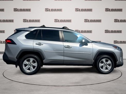 Used 2021 Toyota RAV4 XLE AWD/4WD image 6