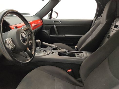 Used 2015 MAZDA MX-5 Miata Club image 17
