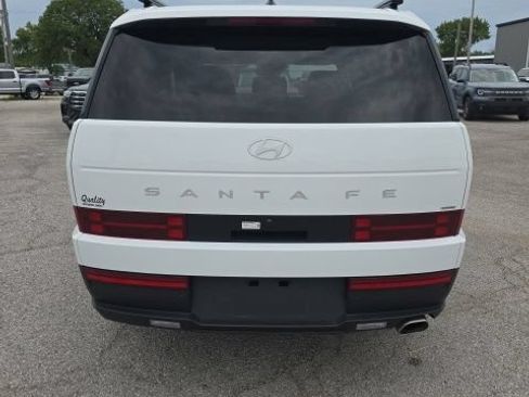 Used 2026 Hyundai Santa Fe SEL AWD/4WD image 4
