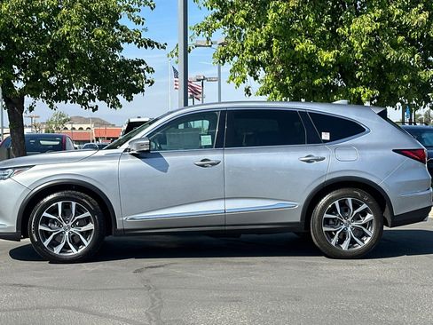 Used 2023 Acura MDX FWD w/ Technology Package image 7