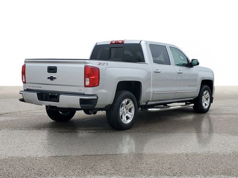 Used 2017 Chevrolet Silverado 1500 LTZ Z71 w/ LTZ Plus Package image 4