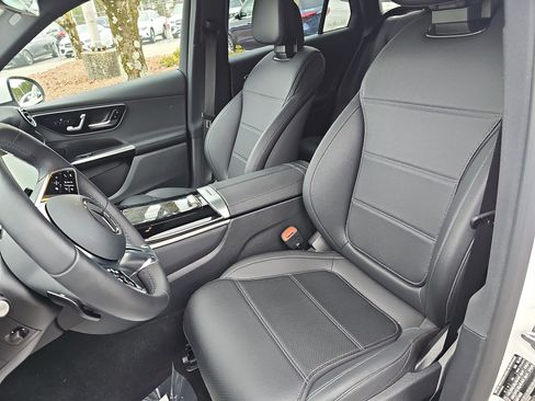 Certified 2026 Mercedes-Benz GLC 300 image 16