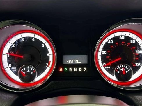 Used 2017 Dodge Grand Caravan SE image 34