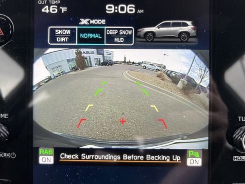 Used 2025 Subaru Forester Limited w/ Popular Package #2 image 4