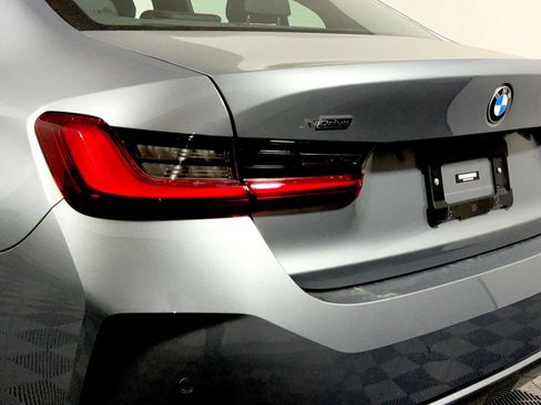 Used 2023 BMW 330i xDrive Sedan w/ Driving Assistance Package AWD/4WD image 27