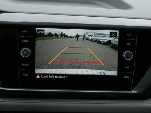 Certified 2023 Volkswagen Taos SEL AWD/4WD image 32
