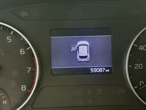 Used 2021 Kia Seltos LX AWD/4WD image 16