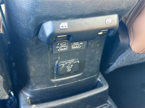 Used 2023 Jeep Wrangler Unlimited Sahara w/ Cold Weather Group AWD/4WD image 27