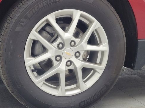 Used 2023 Chevrolet Equinox LT FWD image 31