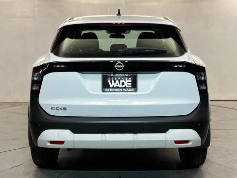 New 2026 Nissan Kicks S FWD image 4