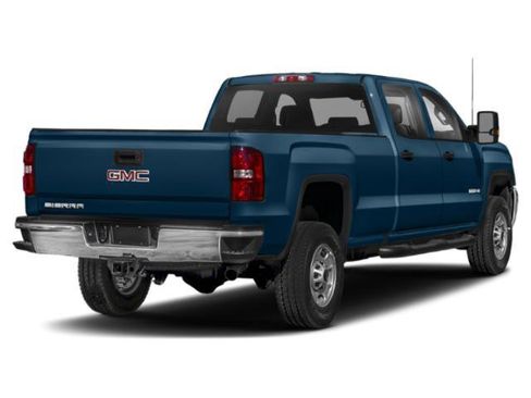 Used 2019 GMC Sierra 2500 SLT w/ Suspension Package, Off-Road image 2