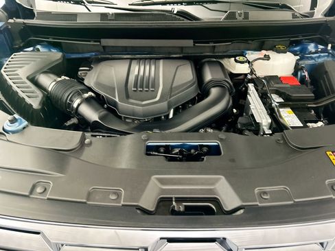 Used 2026 GMC Acadia Denali Ultimate w/ LPO, Floor Liner Package FWD image 28