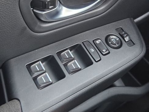 Certified 2025 Honda Pilot Sport image 30