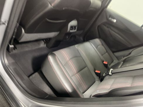 Used 2023 Chevrolet Equinox RS image 17