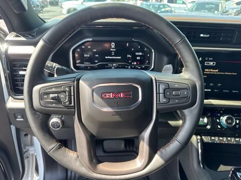 Used 2025 GMC Sierra 1500 AT4 w/ AT4 Premium Package AWD/4WD image 21