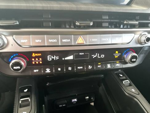 Certified 2023 Kia Telluride EX FWD image 19