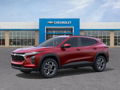 New 2026 Chevrolet Trax LT FWD image 2